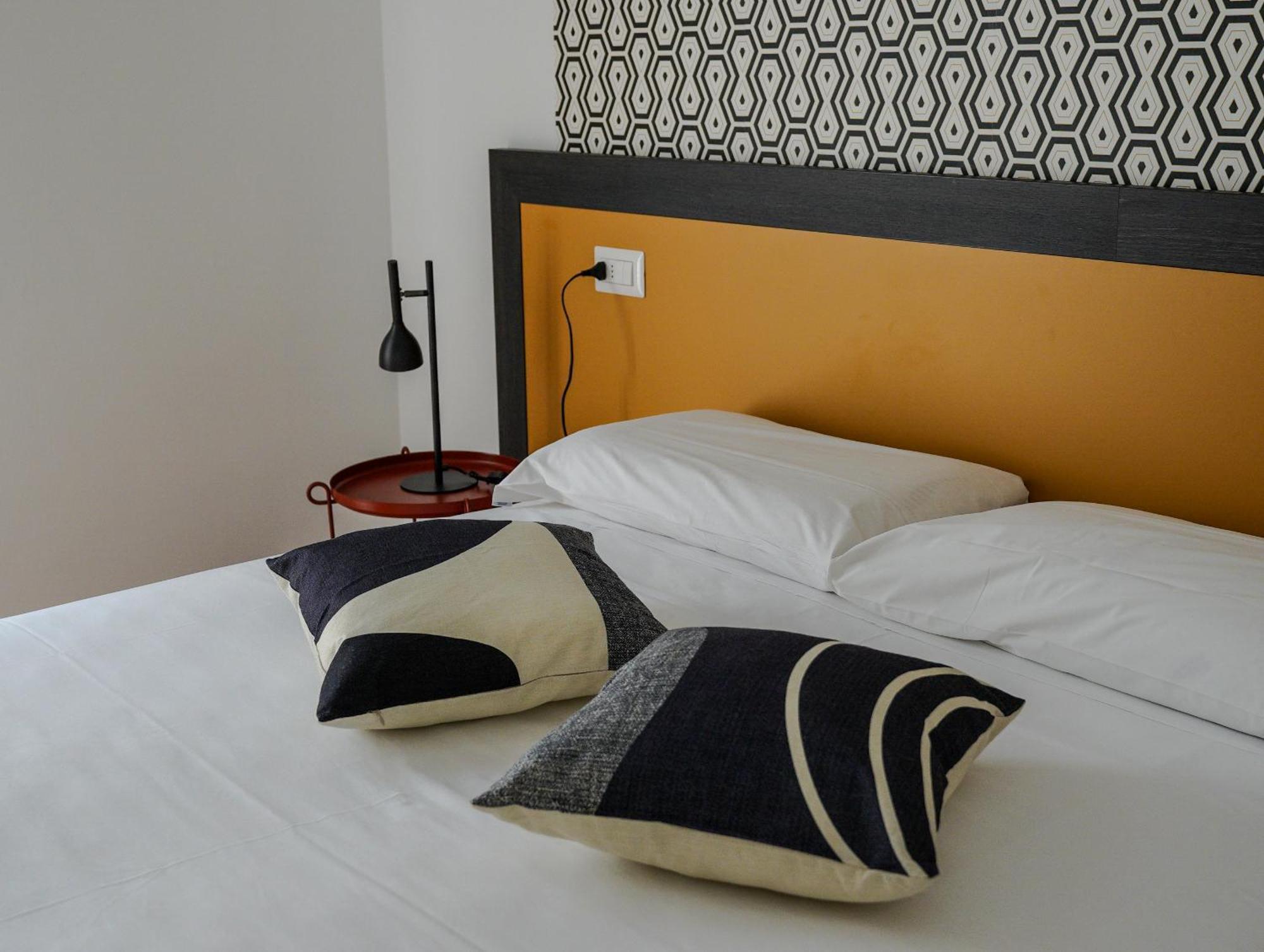 Feel - Mille Suites Bergamo Esterno foto